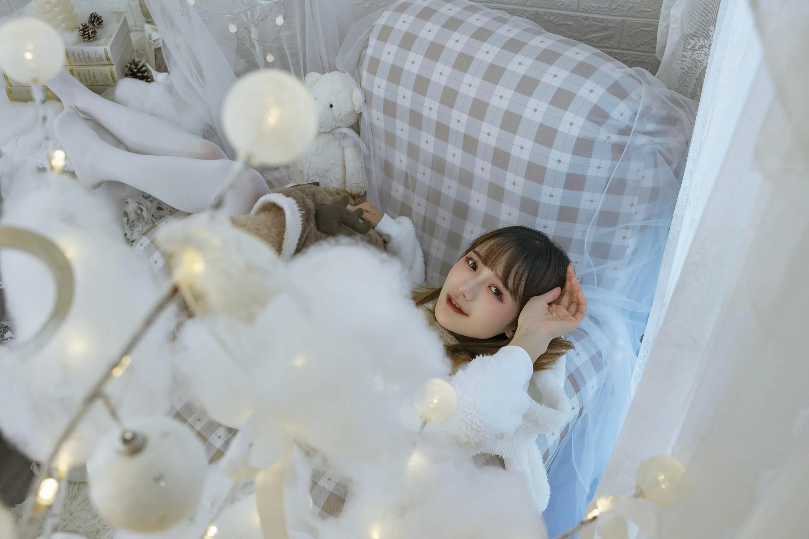 兔子Zzz不吃胡萝卜 – NO.112 温馨少女与宠物们 [24P]插图6